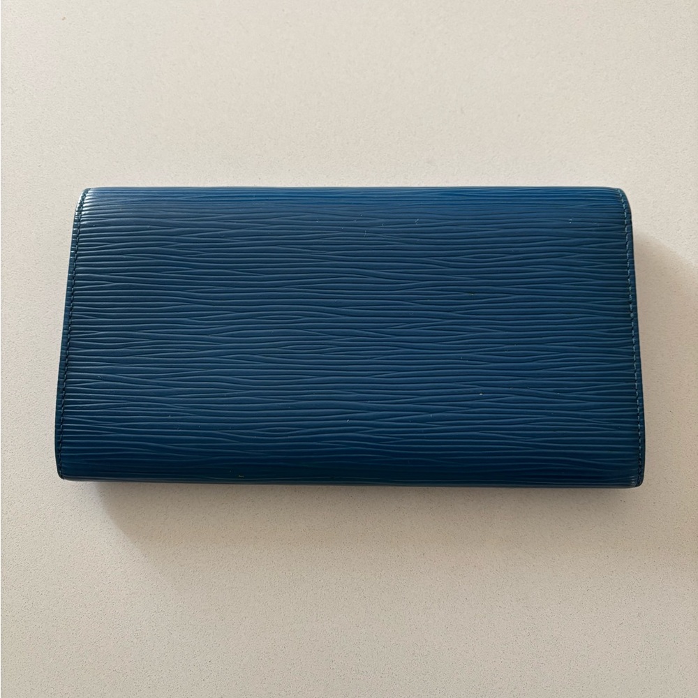 Louis Vuitton Blue Epi Leather Vintage Sarah Wallet - Picture 3 of 12